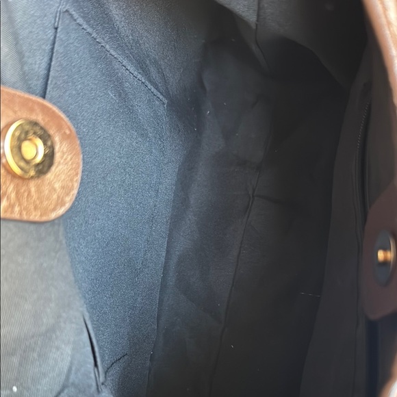 Elegant Brown Suede Shoulder Bag - Picture 4 of 5